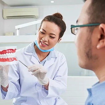 İmplant Öncesi ve Sonrası Bakım İpuçları