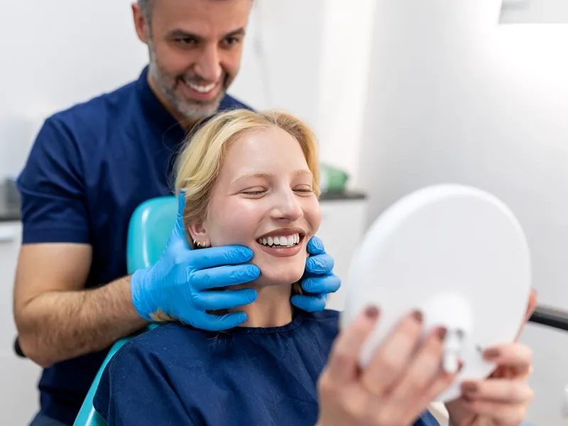 İmplantların Estetik Sonuçları İmplantların Estetik Sonuçları